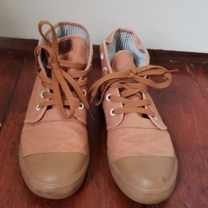 Bangs Shoes Sahara Size 9